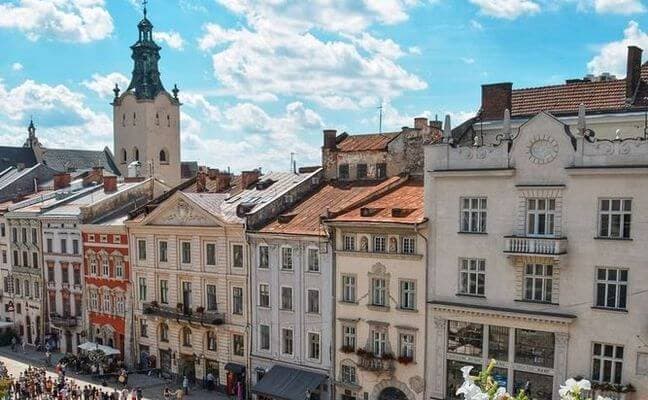 Львів: середньовічне місто як урок історії вулицями