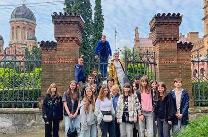 Знайомимось із архітектурною спадщиною України