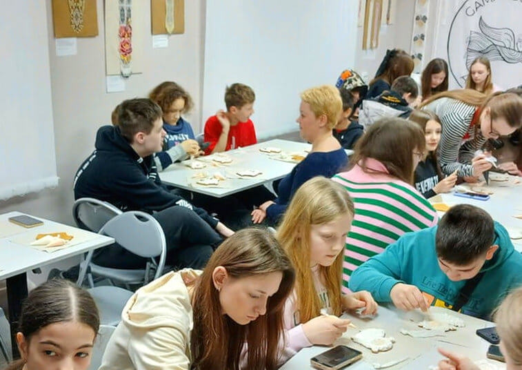 зображення дітей на відпочинку