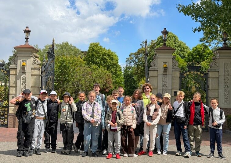 зображення дітей на відпочинку
